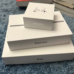 Box only for airpod pro and iPads